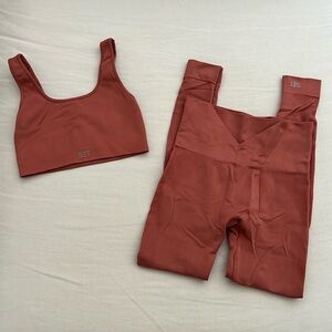 Set Active Bra and Leggings Set 🌷 Both Size XS